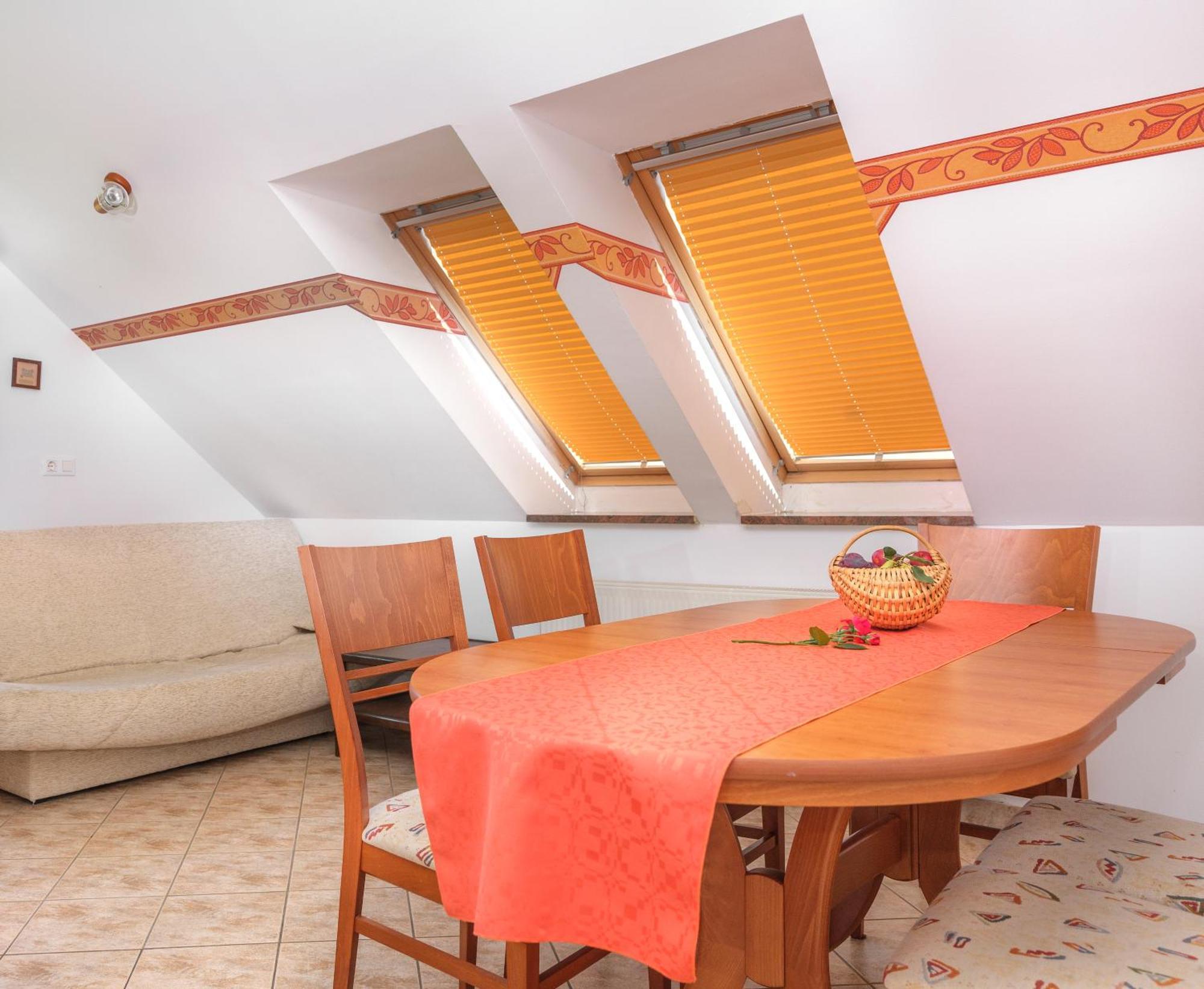 Apartments Suster Stari Trg ob Kolpi Exteriér fotografie