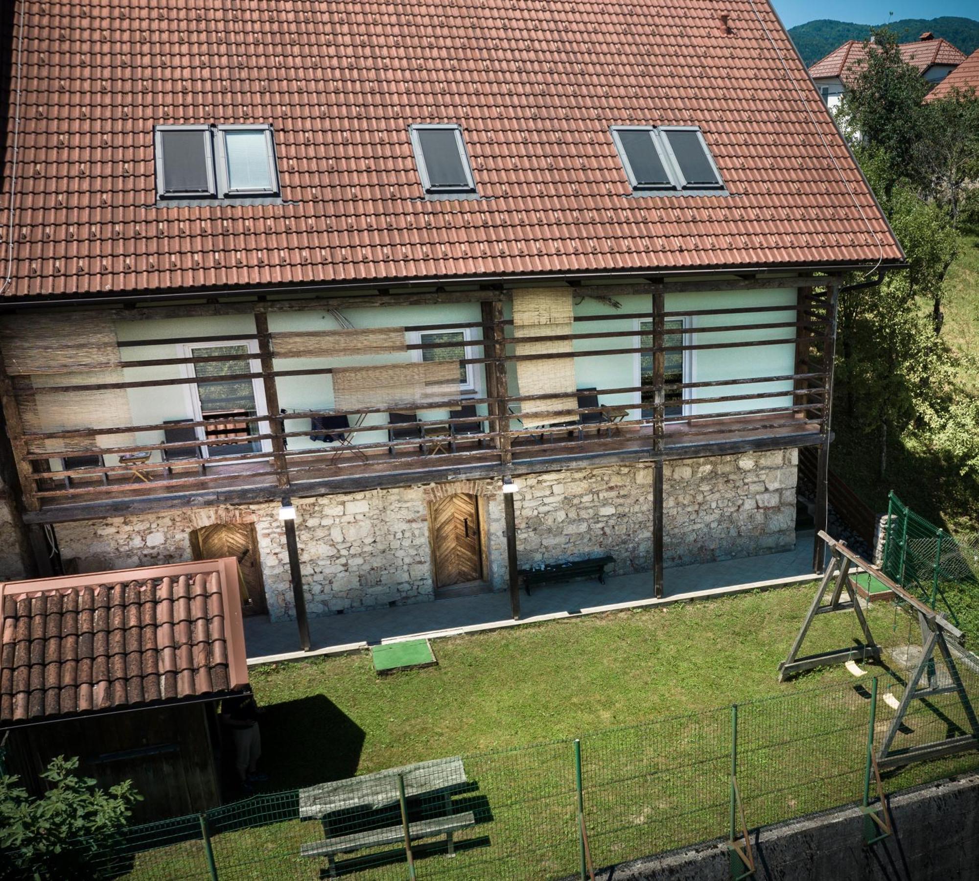 Apartments Suster Stari Trg ob Kolpi Exteriér fotografie